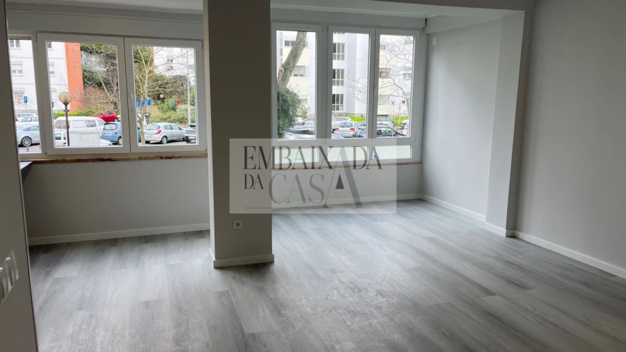 Apartamento T2 para Venda em Oeiras e São Julião da Barra, Paço de Arcos e Caxias Foto 4