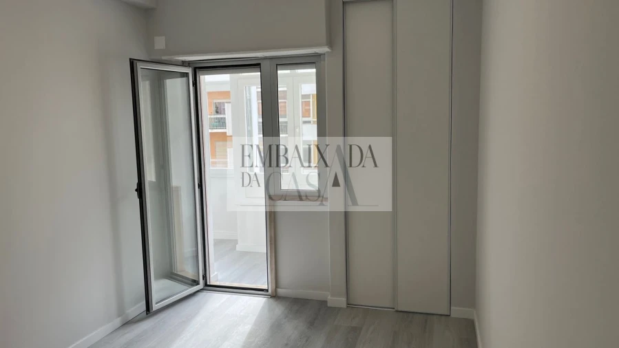 Apartamento T2 para Venda em Oeiras e São Julião da Barra, Paço de Arcos e Caxias Foto 12