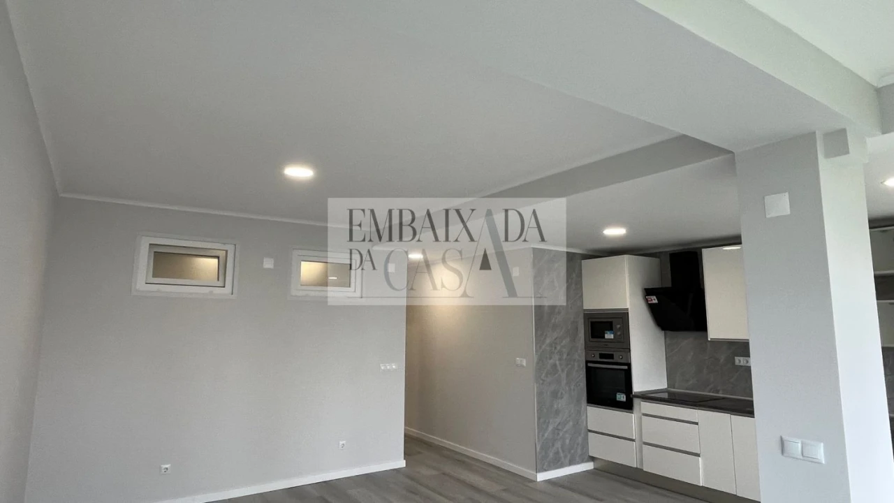 Apartamento T2 para Venda em Oeiras e São Julião da Barra, Paço de Arcos e Caxias Foto 9