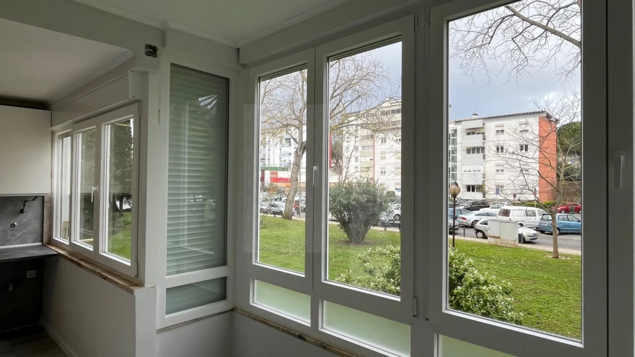 Apartamento T2 para Venda em Oeiras e São Julião da Barra, Paço de Arcos e Caxias Foto 7