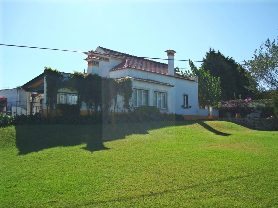 Moradia T8 para Venda em Roliça Foto 3