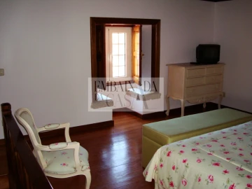 Moradia T8 para Venda em Roliça