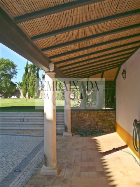 Moradia T8 para Venda em Roliça