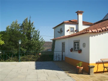 Moradia T8 para Venda em Roliça