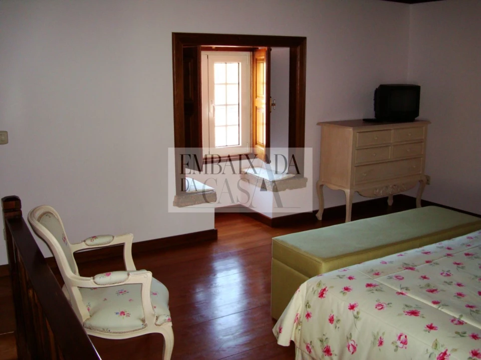 Moradia T8 para Venda em Roliça Foto 36