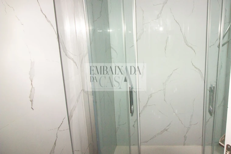 Apartamento T2 para Venda em Benfica Foto 22