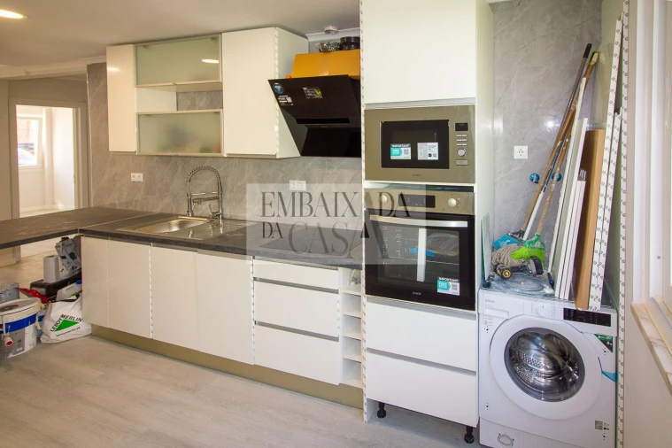 Apartamento T2 para Venda em Benfica Foto 14