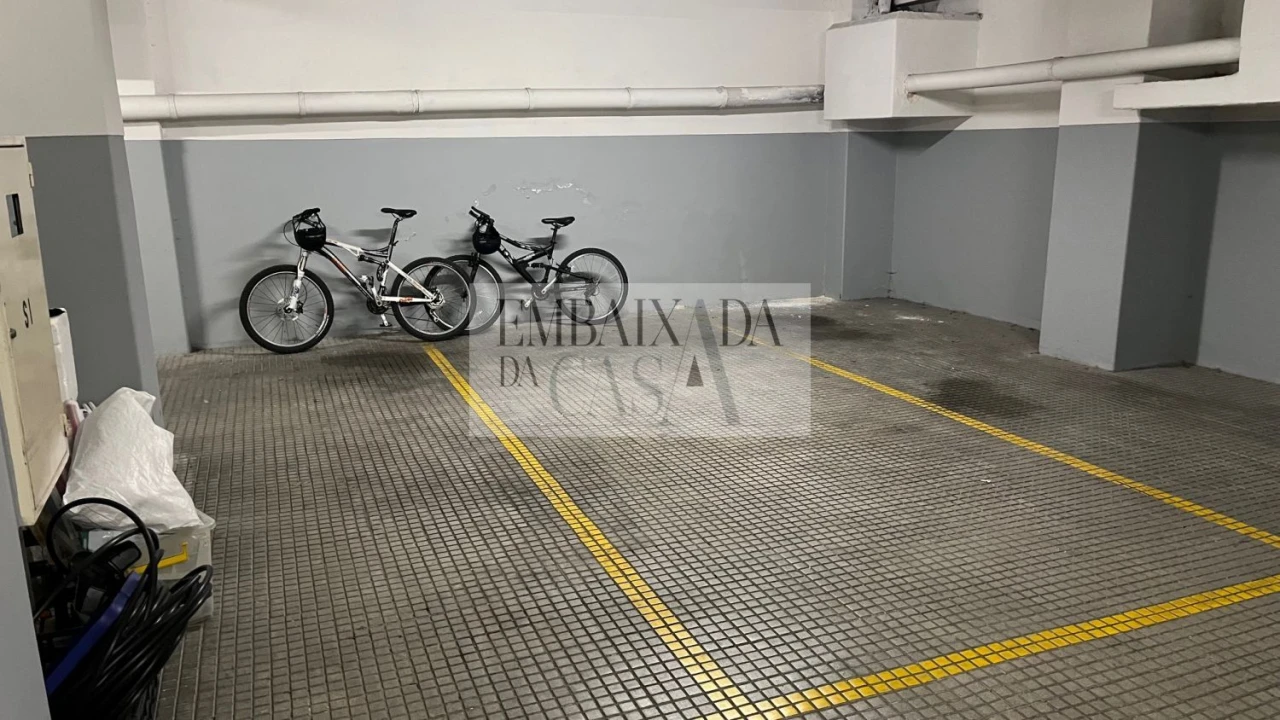 Apartamento T2 para Venda em Alvalade Foto 28