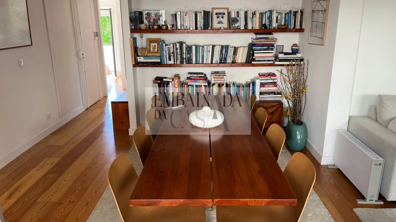 Apartamento T2 para Venda em Alvalade Foto 5