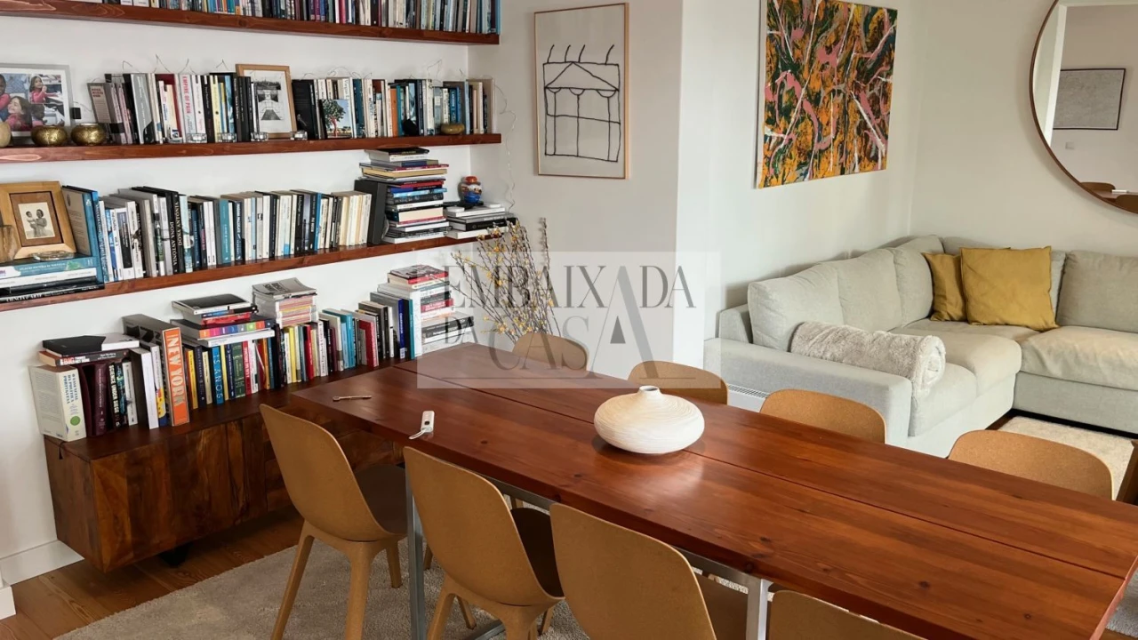 Apartamento T2 para Venda em Alvalade Foto 3