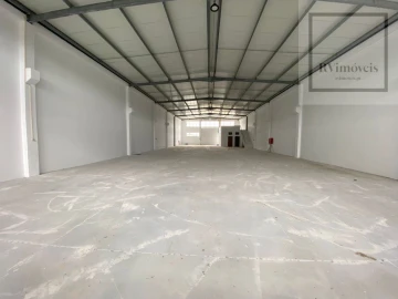 Loja para Venda em Alvarães