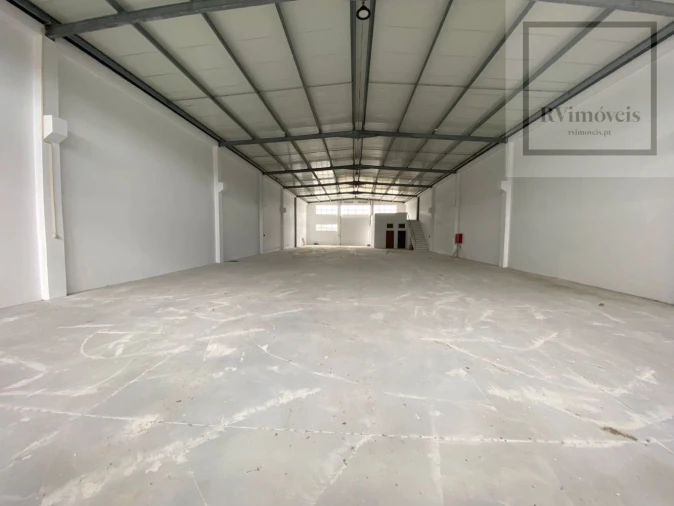 Loja para Venda em Alvarães Foto 7