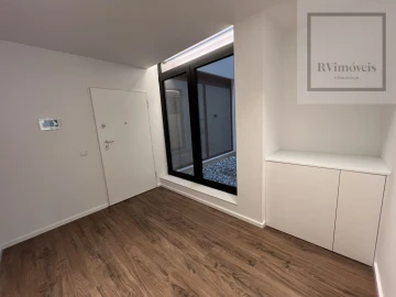 Apartamento T1 para Arrendamento em Santa Maria Maior e Monserrate e Meadela