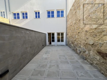 Apartamento T1 para Arrendamento em Santa Maria Maior e Monserrate e Meadela