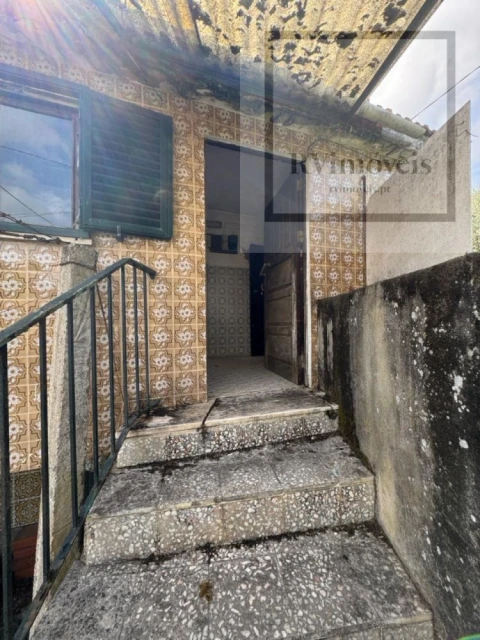 Moradia T5 para Venda em Covas