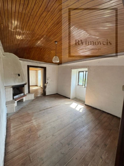 Moradia T5 para Venda em Covas