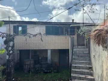 Moradia T5 para Venda em Covas