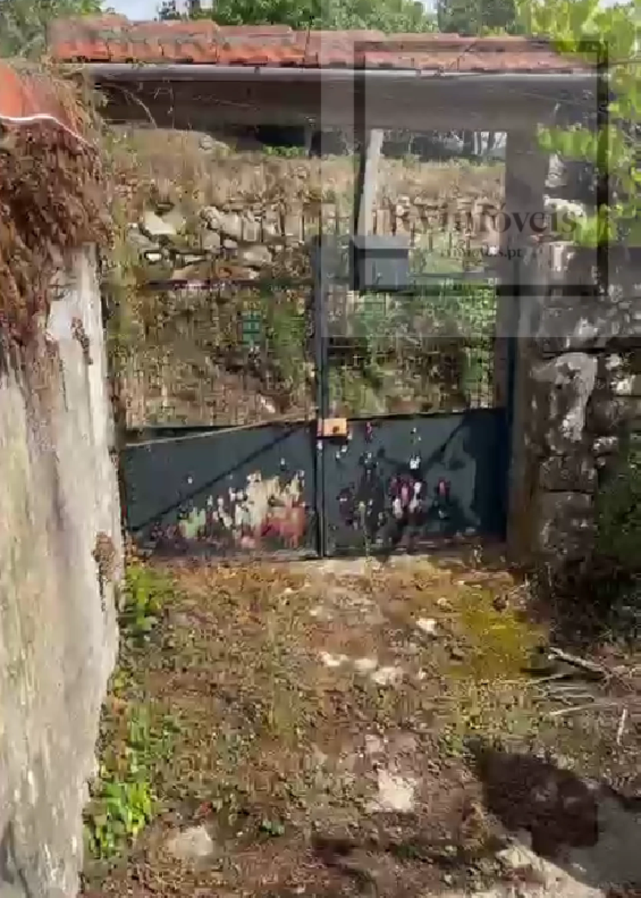 Moradia T5 para Venda em Covas Foto 2