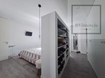 Moradia T4 para Venda em Santa Maria Maior e Monserrate e Meadela