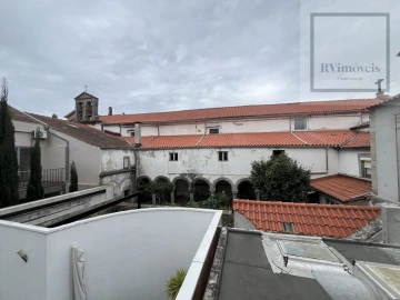 Moradia T4 para Venda em Santa Maria Maior e Monserrate e Meadela