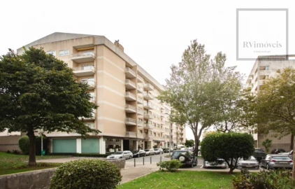 Apartamento T4 para Venda em Aldoar, Foz do Douro e Nevogilde