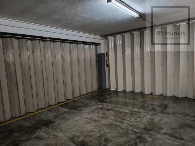 Apartamento T4 para Venda em Aldoar, Foz do Douro e Nevogilde Foto 13