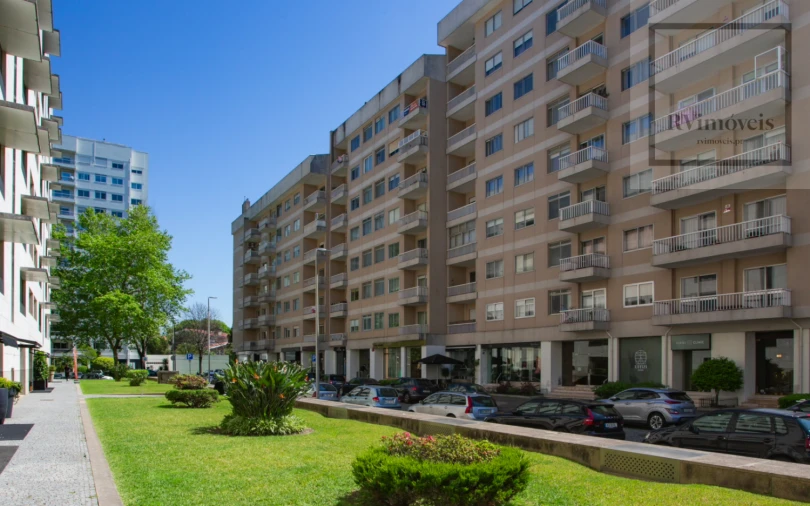 Apartamento T4 para Venda em Aldoar, Foz do Douro e Nevogilde Foto 17