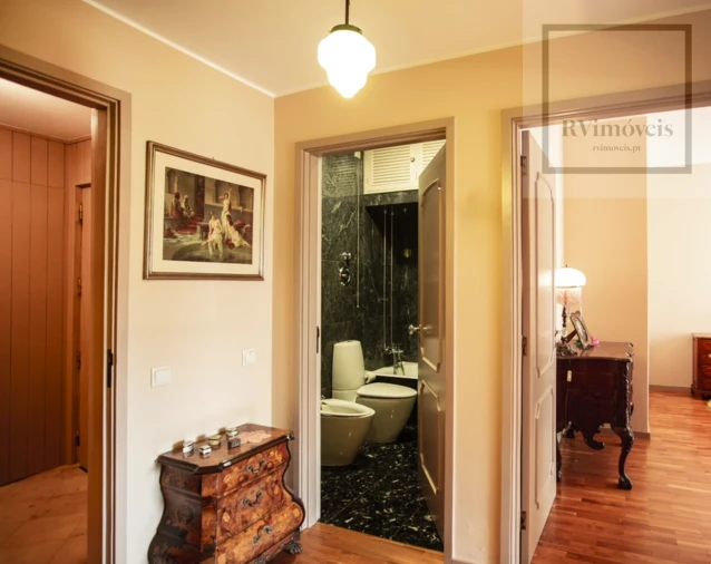 Apartamento T4 para Venda em Aldoar, Foz do Douro e Nevogilde Foto 35