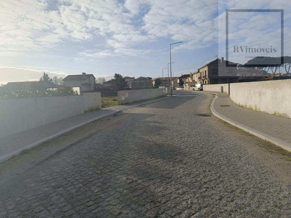 Terreno para Venda em Apúlia e Fão Foto 1