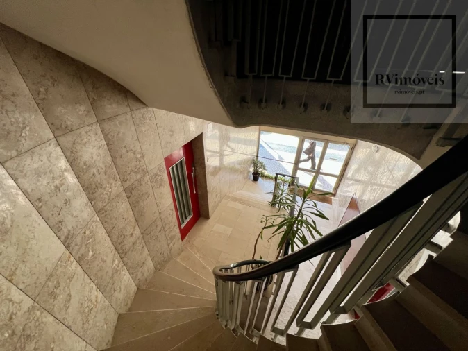 Loja para Arrendamento em Cedofeita, Santo Ildefonso, Sé, Miragaia, São Nicolau e Vitória Foto 5