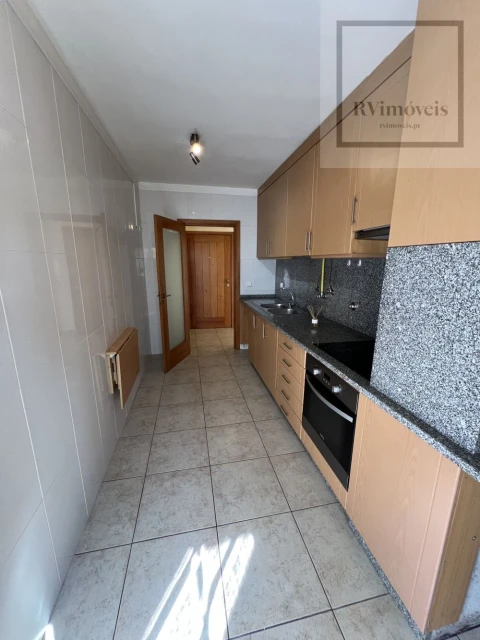 Apartamento T3 para Venda em Darque