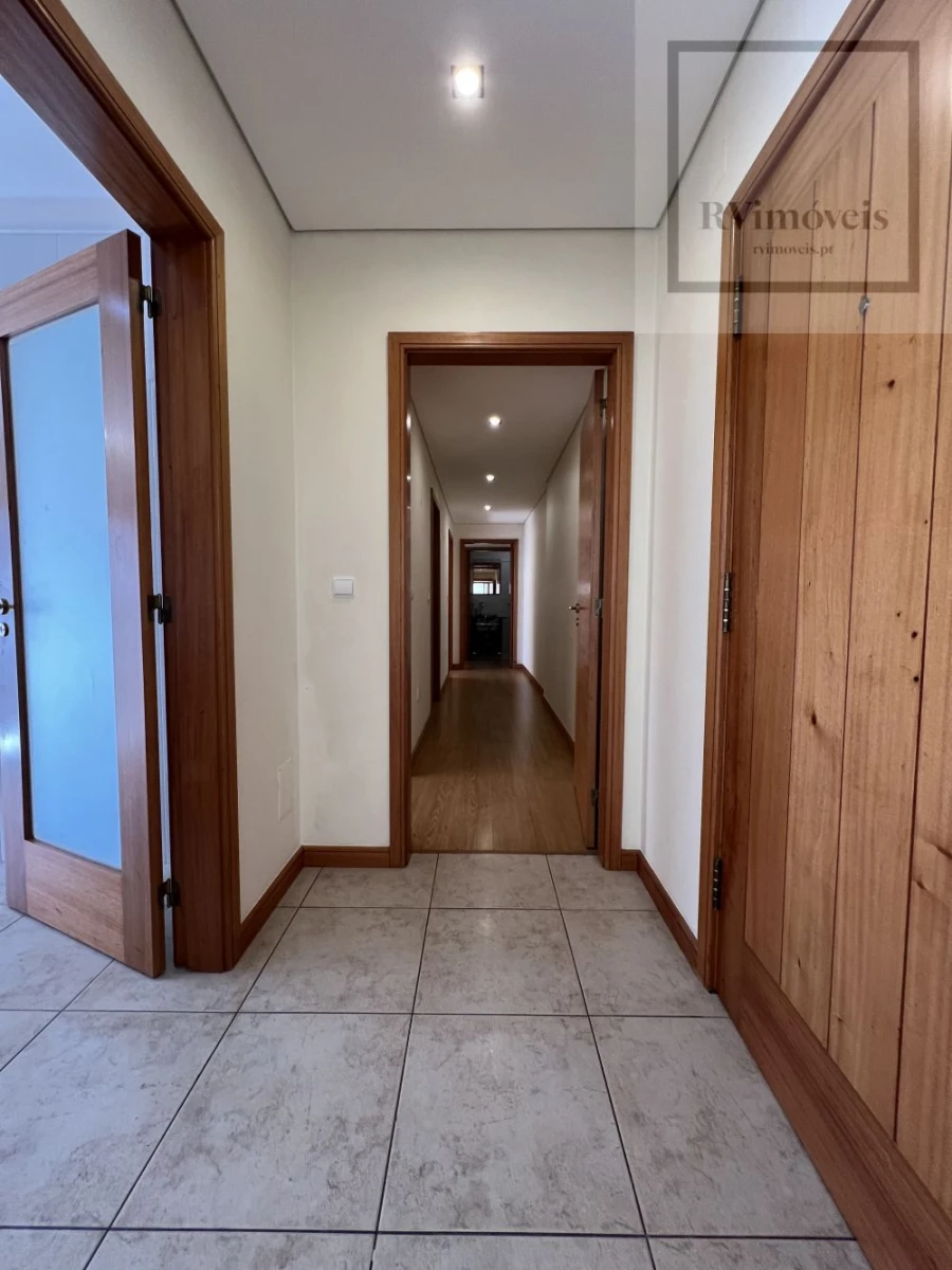 Apartamento T3 para Venda em Darque Foto 12