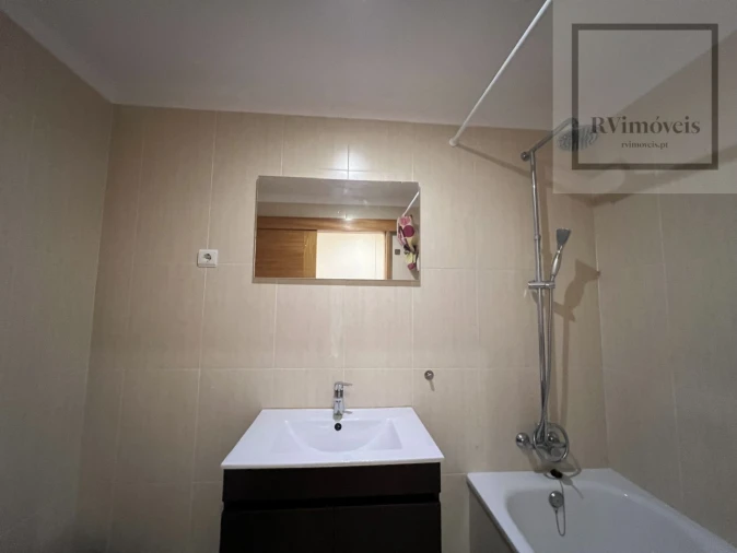 Apartamento T3 para Venda em Darque Foto 17