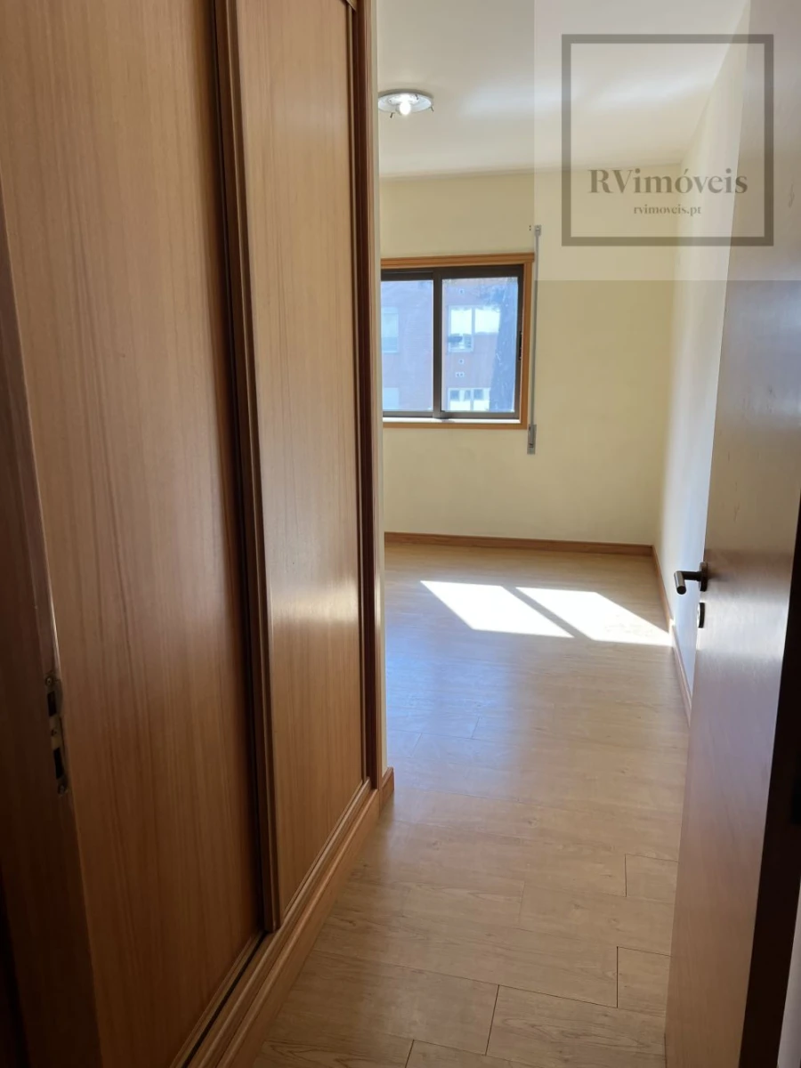 Apartamento T3 para Venda em Darque Foto 19