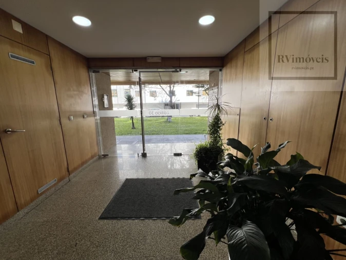 Apartamento T3 para Venda em Darque Foto 2