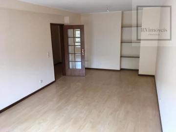 Apartamento T2 para Venda em São Mamede de Infesta e Senhora da Hora