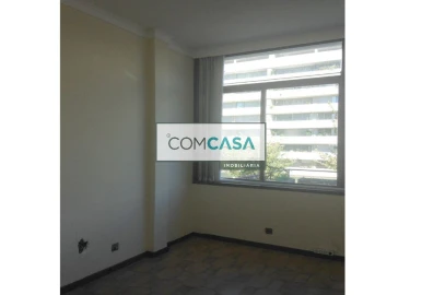 Loja para Arrendamento em Lordelo do Ouro e Massarelos