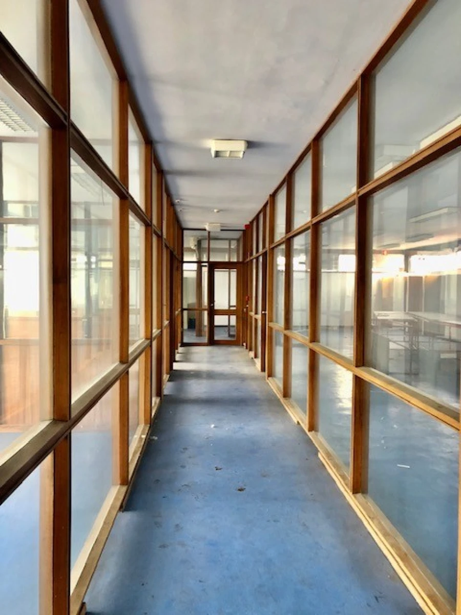 Loja para Arrendamento em Ramalde Foto 11