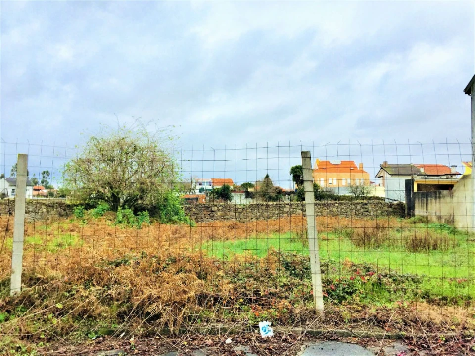 Terreno para Venda em Custóias, Leça do Balio e Guifões Foto 1