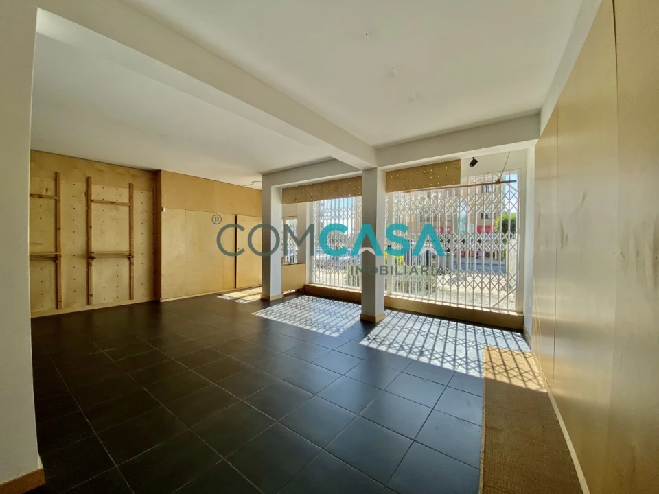 Loja para Arrendamento em Matosinhos e Leça da Palmeira Foto 9