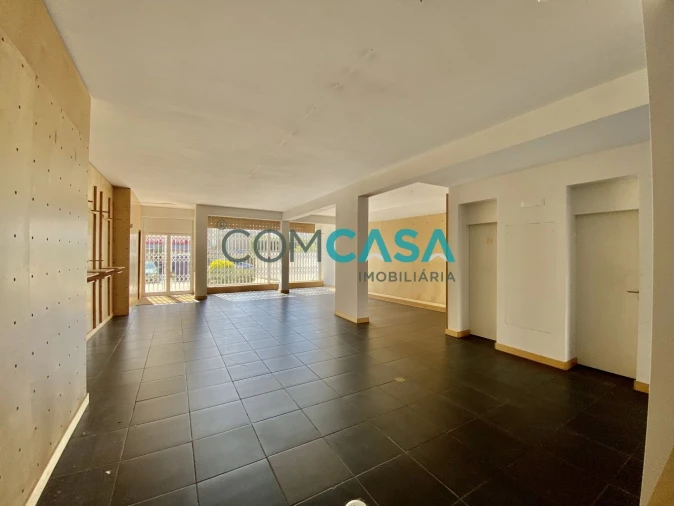 Loja para Arrendamento em Matosinhos e Leça da Palmeira Foto 3