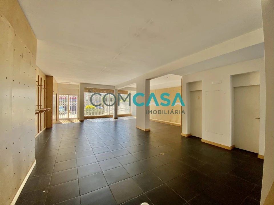 Loja para Venda em Matosinhos e Leça da Palmeira Foto 1