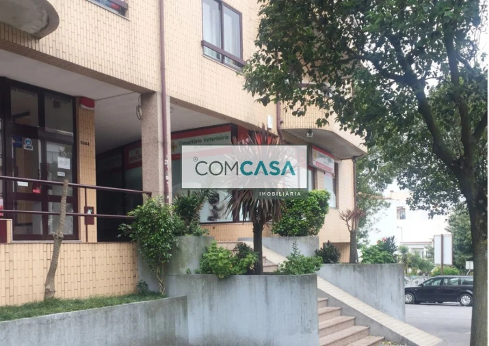 Loja para Venda em São Mamede de Infesta e Senhora da Hora Foto 3