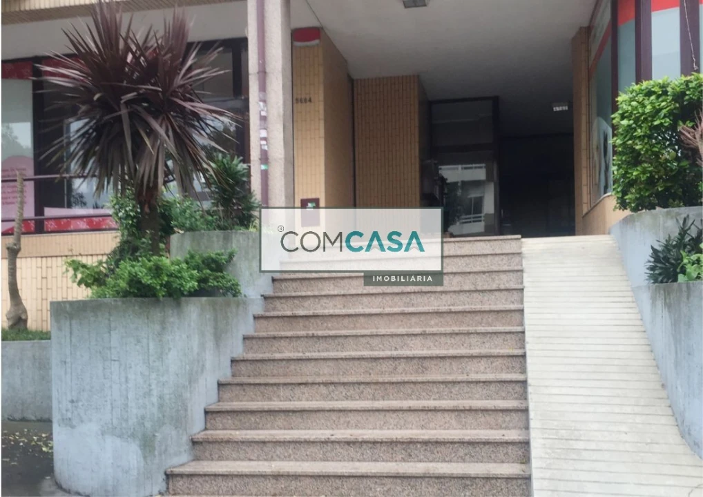 Loja para Venda em São Mamede de Infesta e Senhora da Hora Foto 2