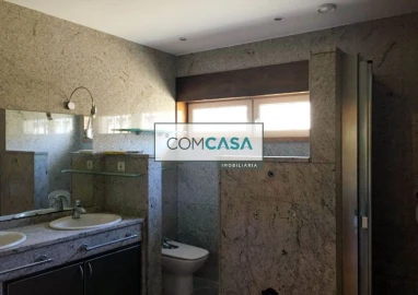 Moradia T4 para Venda em Vila Chã