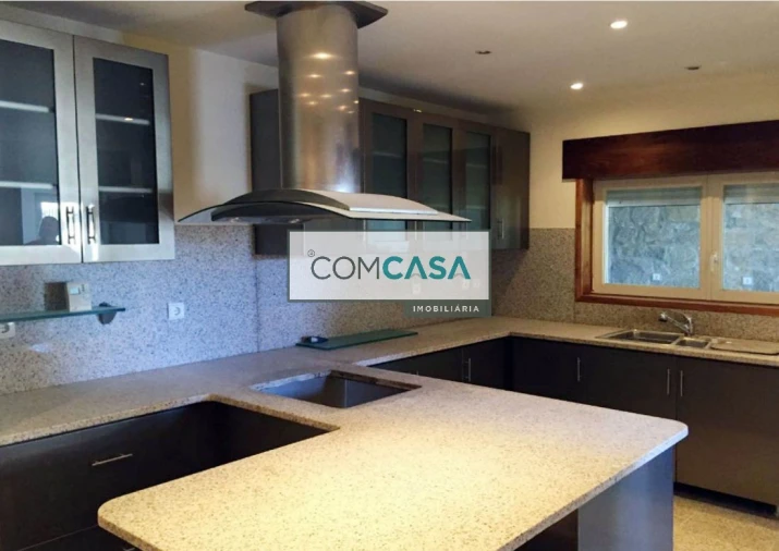 Moradia T4 para Venda em Vila Chã Foto 19