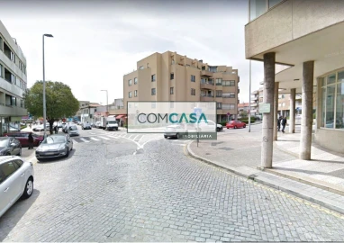 Garagem para Venda em Lordelo do Ouro e Massarelos