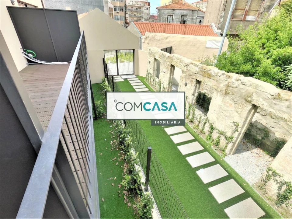 Apartamento T1 para Venda em Cedofeita, Santo Ildefonso, Sé, Miragaia, São Nicolau e Vitória Foto 1