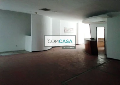 Loja para Arrendamento em Paranhos