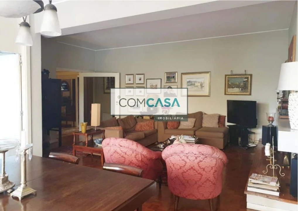 Apartamento T4 para Venda em São Mamede de Infesta e Senhora da Hora Foto 1